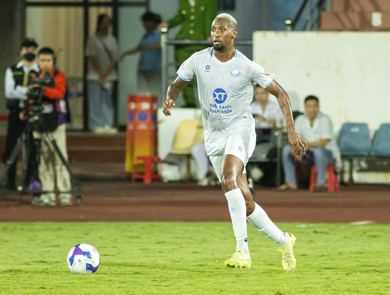 Do CRB ao Vietnã: Caio César brilha e veste a 10 após título inédito