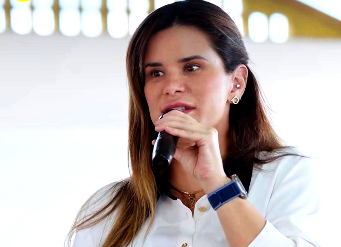 Prefeita de Atalaia desponta na Grande Maceió e consolida liderança em prol de "voo mais alto", diz pesquisa