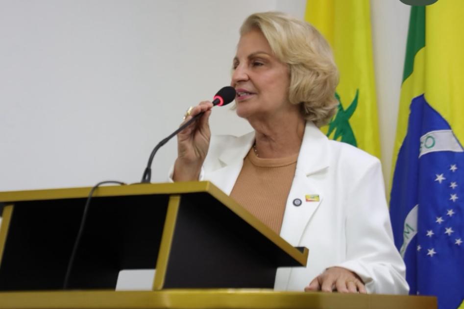 Prefeita prestigia abertura do ano Legislativo do Pilar otimista pelo amplo apoio da bancada