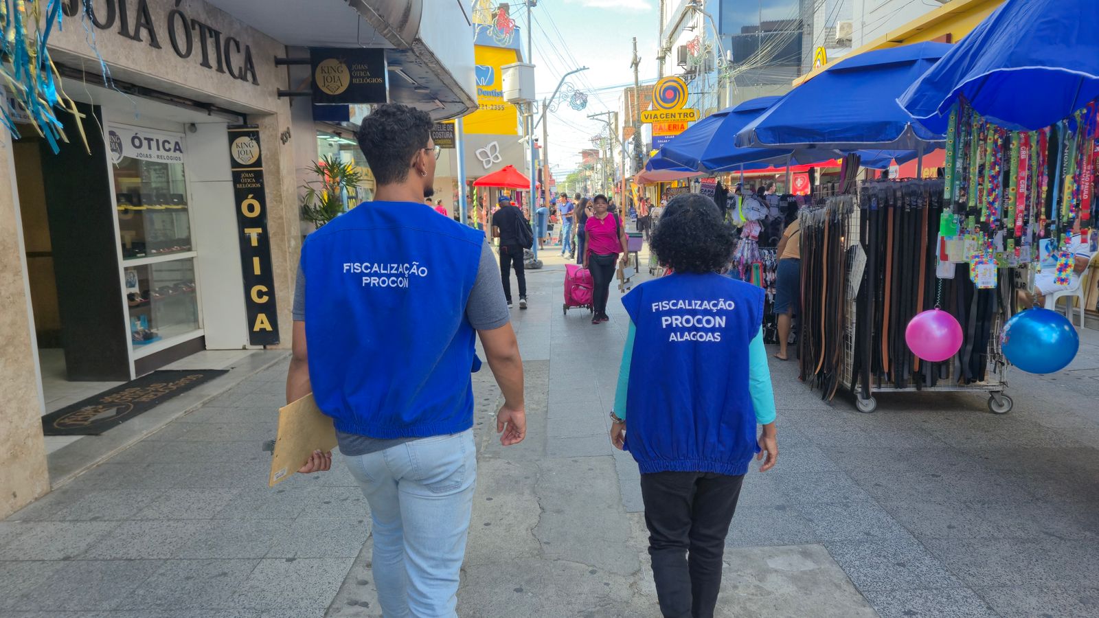 Procon Alagoas alerta foliões durante o Carnaval para evitar golpes e práticas abusivas no comércio