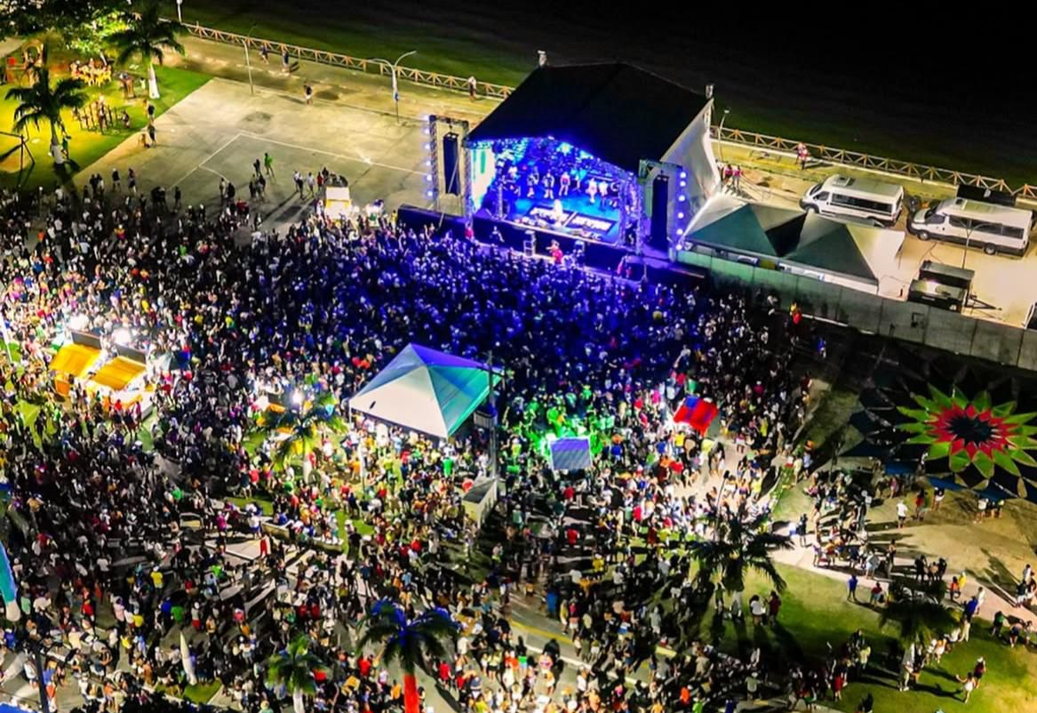 Pilar encerra Carnaval histórico e prefeita anuncia Léo Santana para os 154 anos da cidade