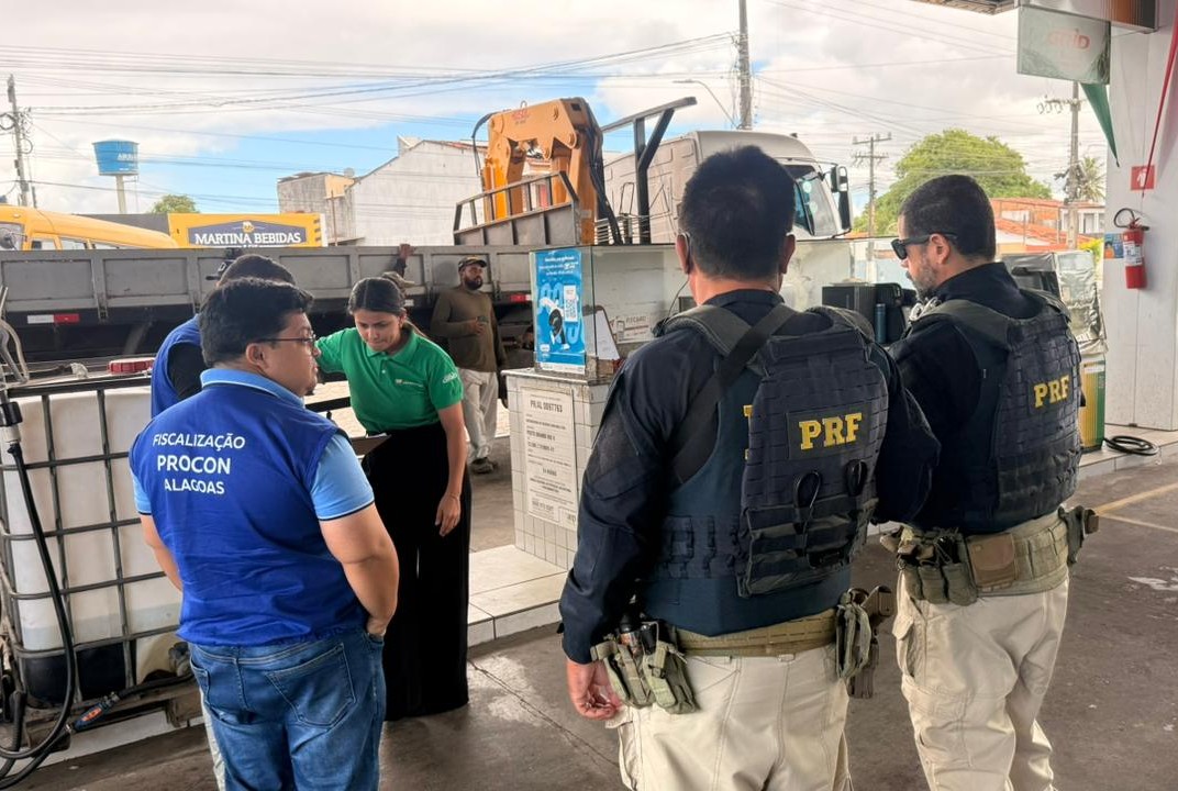 Procon/AL e PRF intensificam fiscalização contra aumento abusivo de combustível em AL