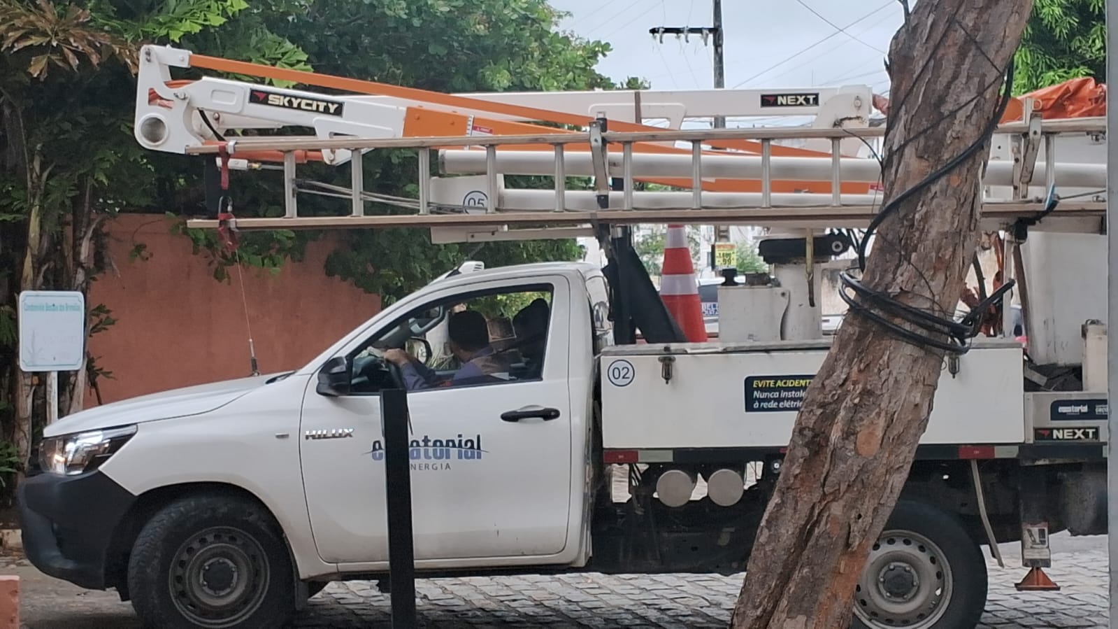 A inércia da Equatorial castiga mais uma vez moradores de condomínio em Maceió