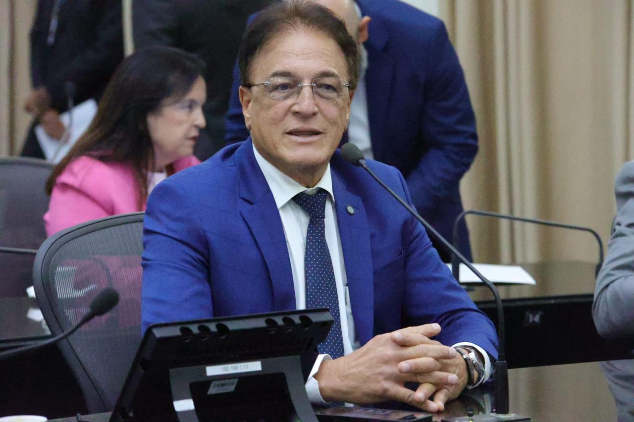 Galba Novaes assume cadeira definitiva na ALE e reafirma compromisso com AL