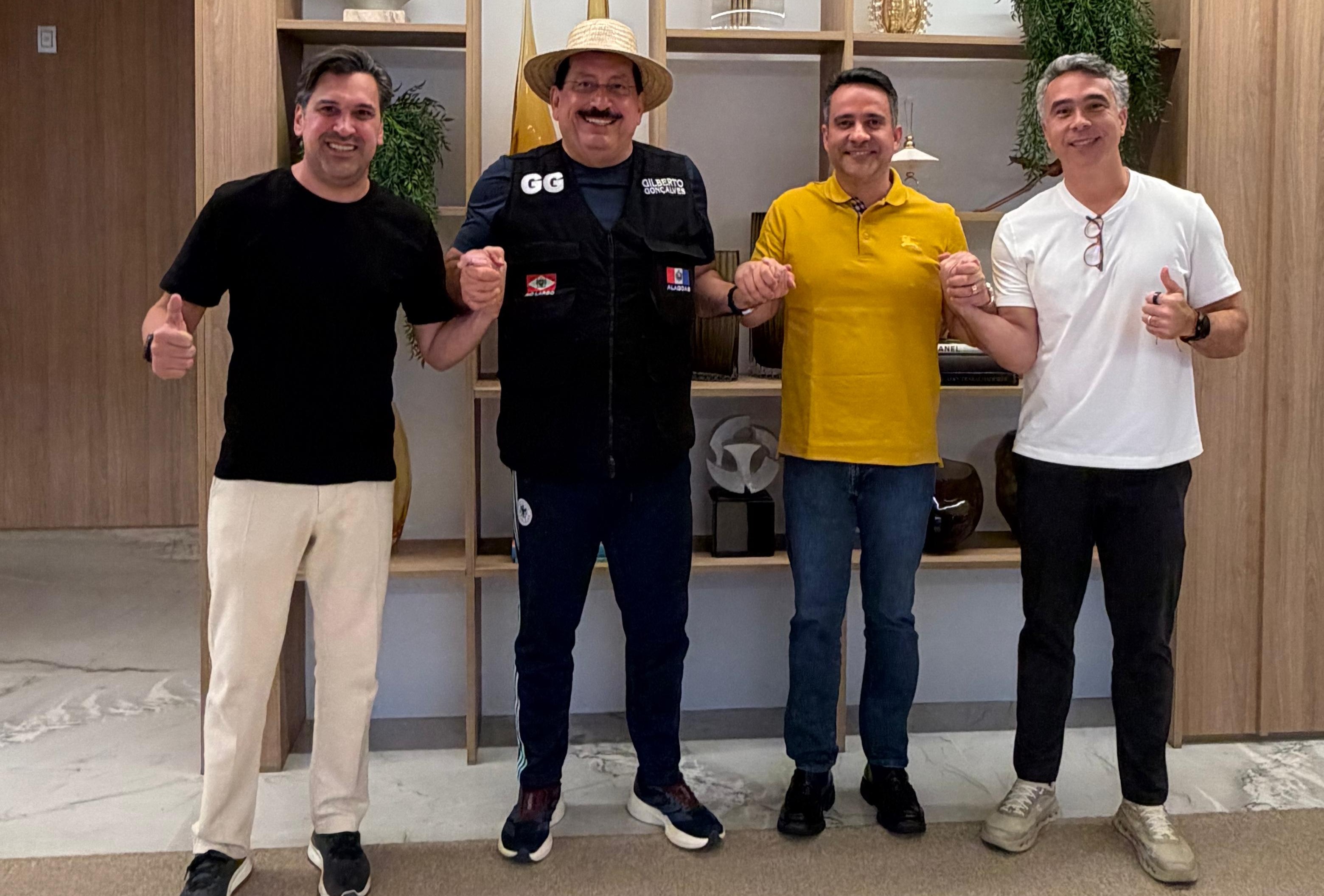 Gilberto Gonçalves confirma pré-candidatura a federal depois de reunião neste domingo na casa de Paulo Dantas