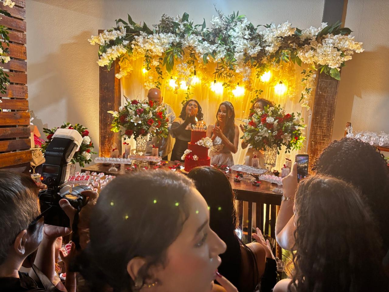 Festa, Música e Muito Amor: Geovannini Celebra os 15 Anos em Grande Estilo em Marechal Deodoro!
