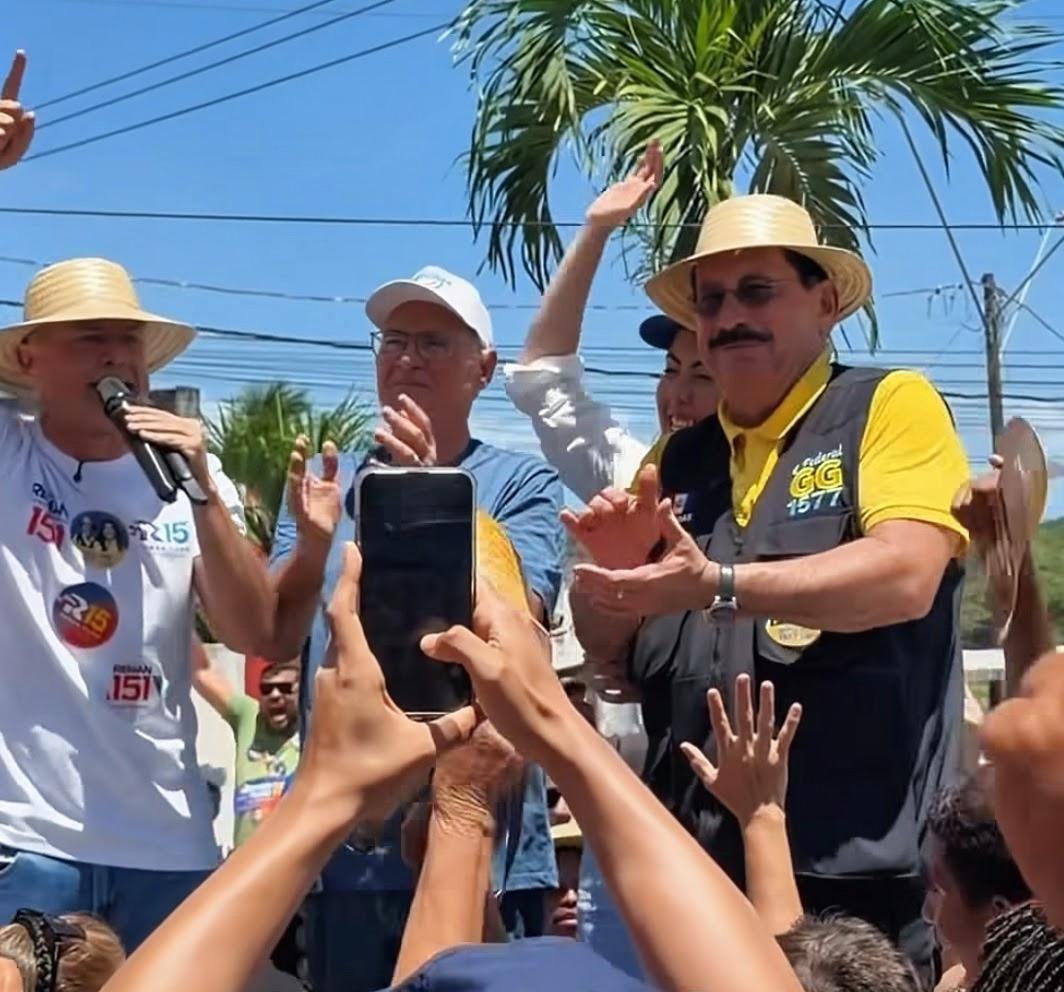  GG e Gabi demonstram força em Rio Largo durante manifesto político com Renan Filho e Renan Calheiros