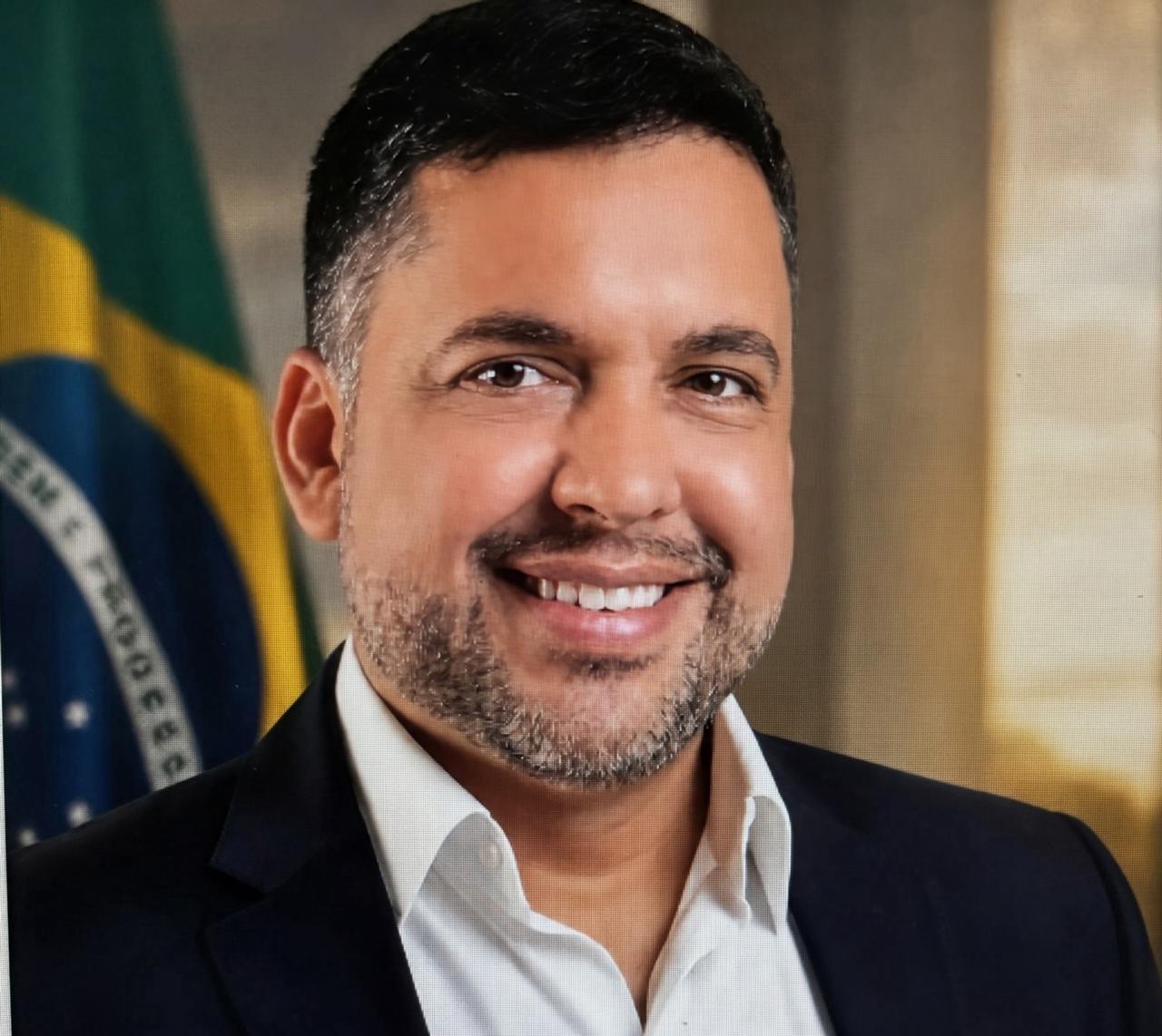 Estreante nas urnas, Alex Brandão aposta em perfil empreendedor e defende renovação na política em AL