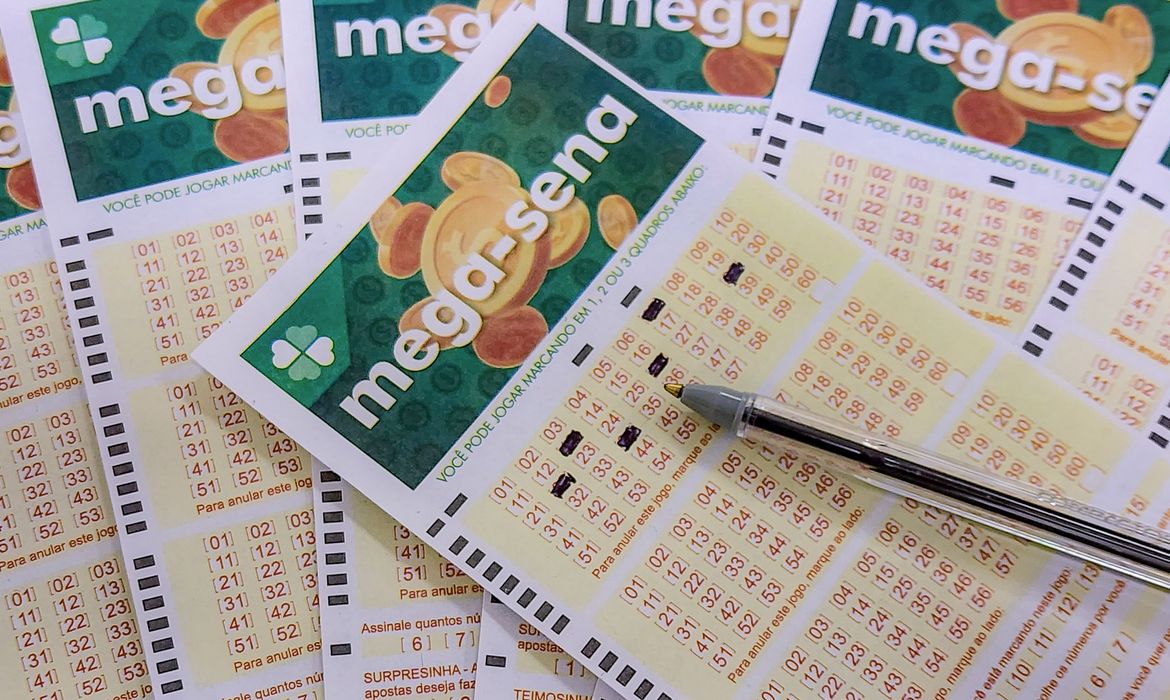 Mega-Sena acumula e vai a R$ 300 milhões; Alagoas tem um apostador que fez a Quina com prêmio em Maceió