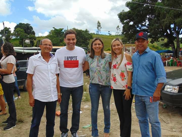 Ex-prefeito aposta no retorno da filha para a Assembleia Legislativa de AL