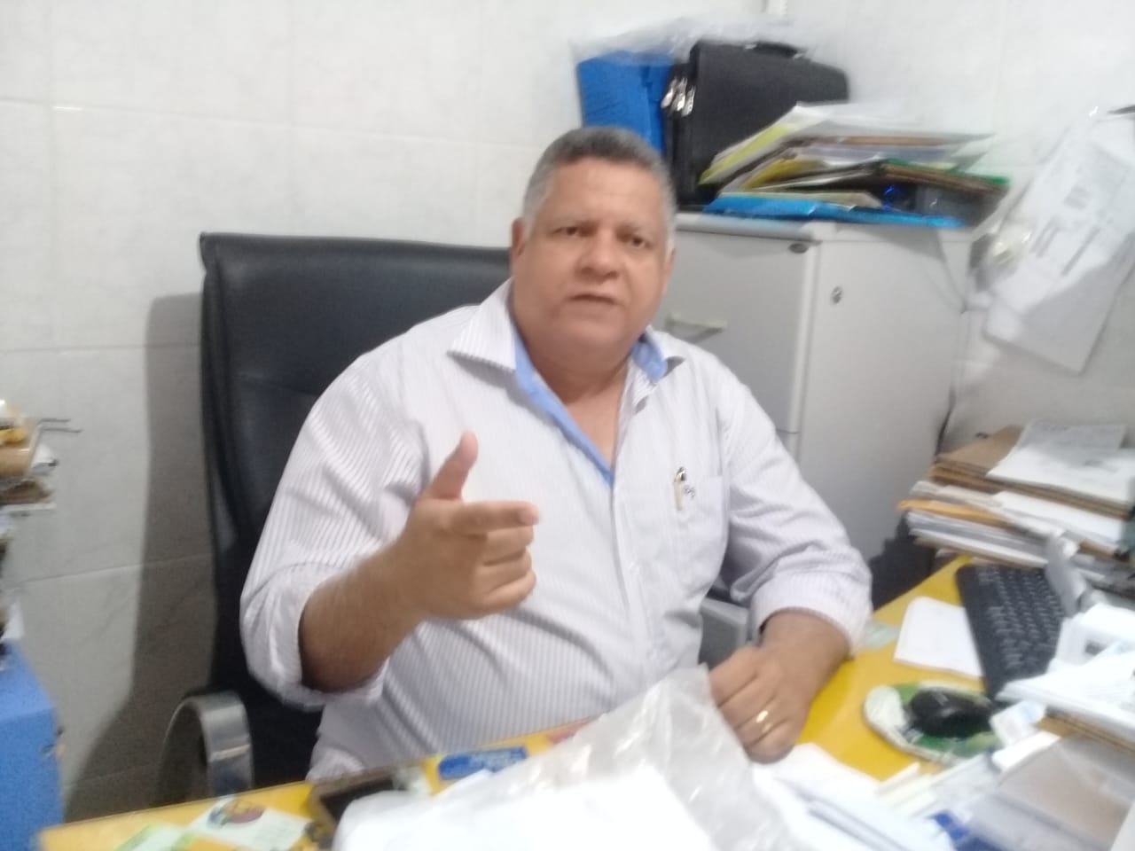 Empresário acusa Antônio Albuquerque de impor ordem no DER por interesse pessoal   