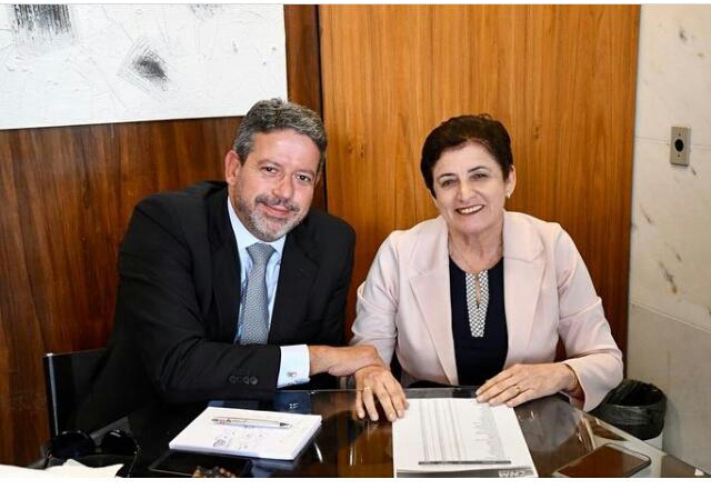 Prefeita de Piranhas comemora ação de AL na busca de recursos federais 