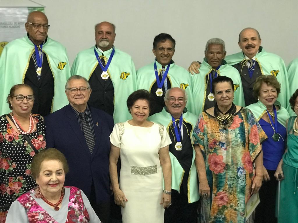 Sobrames/AL fecha 2018  empossando vários médicos escritores alagoanos