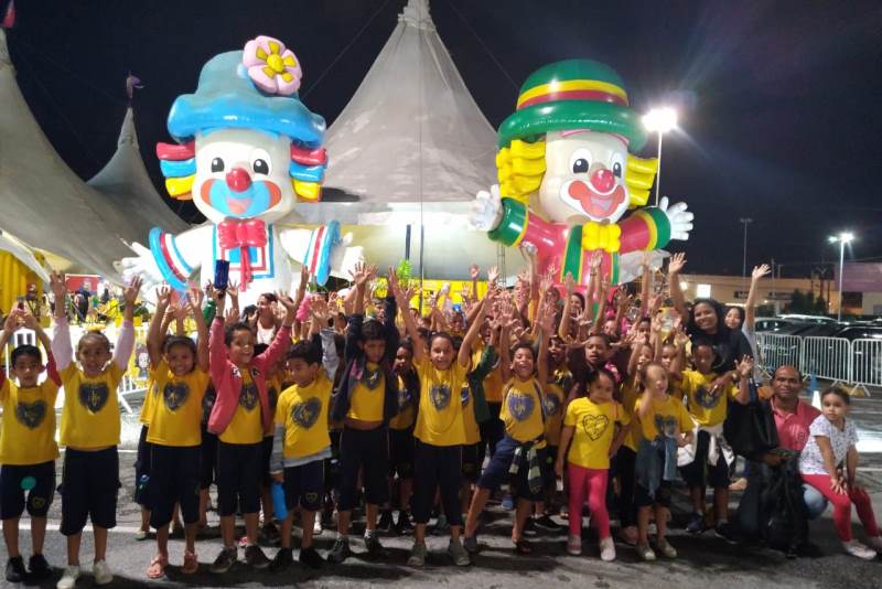 Garotada assistida pela LBV prestigia Circo em Maceió