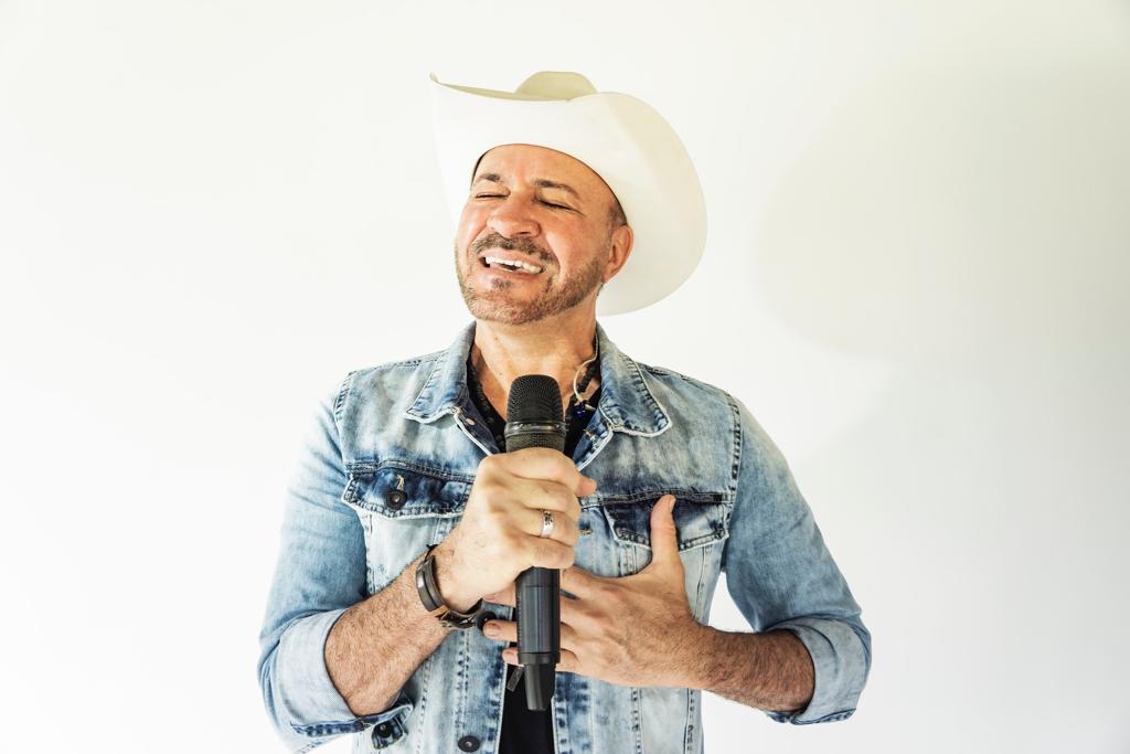 Geraldo Cardoso faz show nesta 4ª em Santana e na 5ª será homenageado na BA