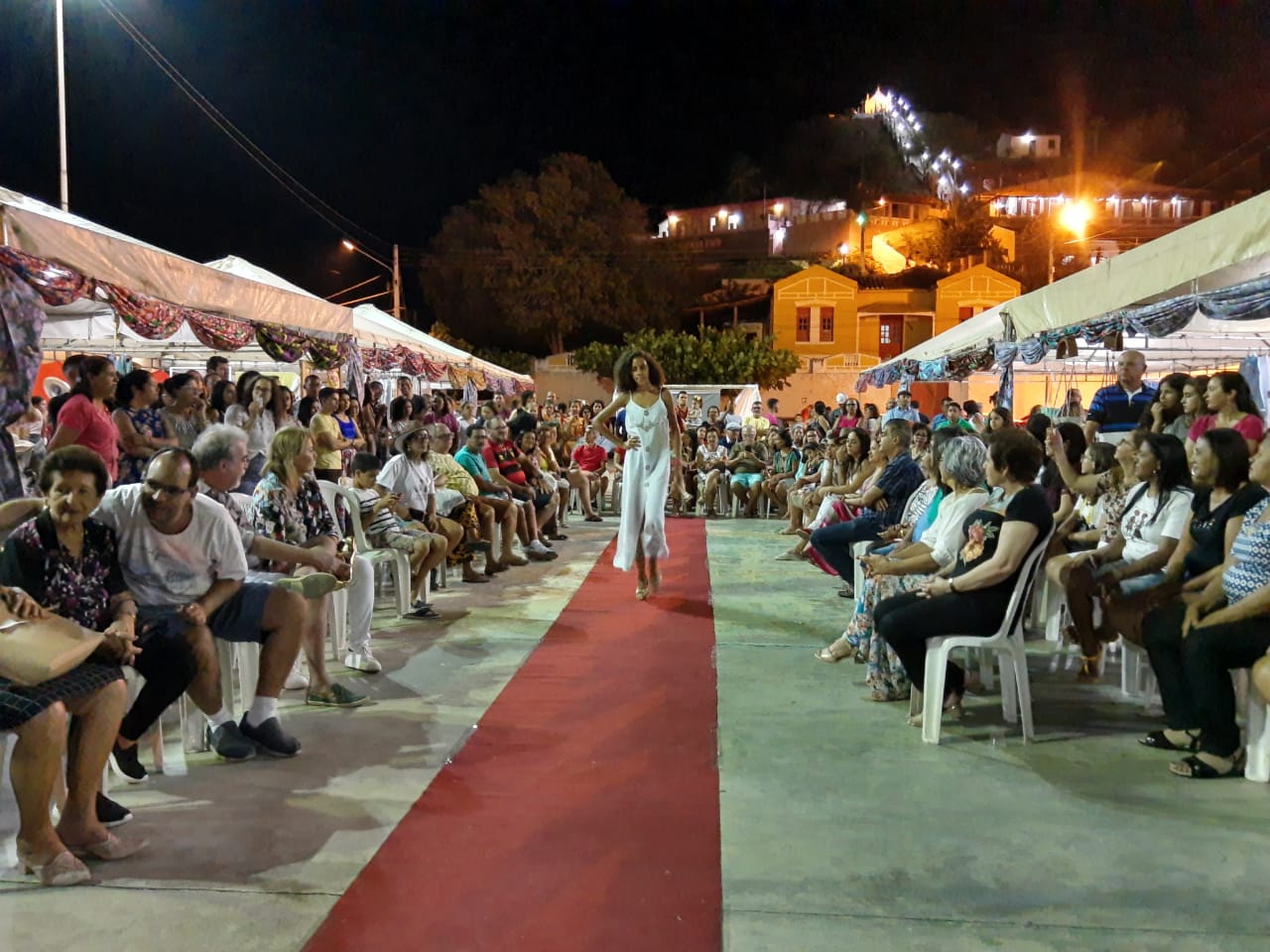 Feira de Artesanato e muita cultura movimentam Piranhas/AL em clima de verão