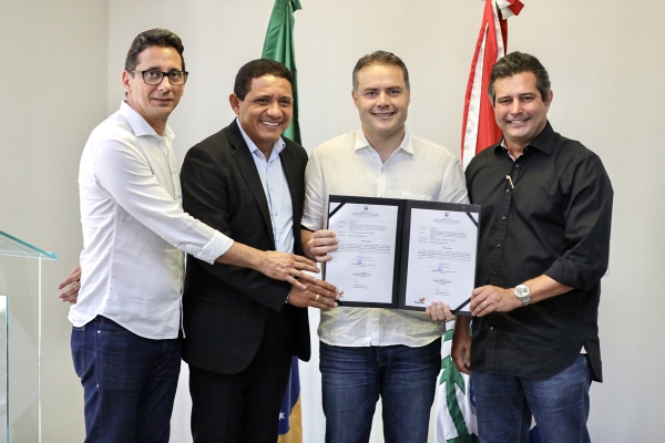 Governo de AL assina ordem de serviço para implantar sistema de irrigação no Bálsamo