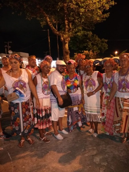 Bloco Povo de Exu do babalorixá Manoel do Xoroquê homenageia Mãe Miriam
