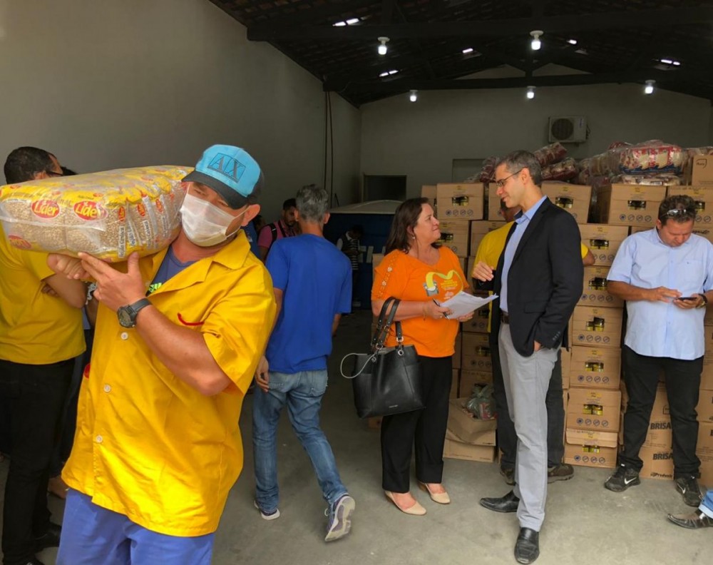 OPERAÇÃO SENHOR DO SOL -  Alimentos apreendidos em operação do Gaesf são entregues a entidades sem fins lucrativos