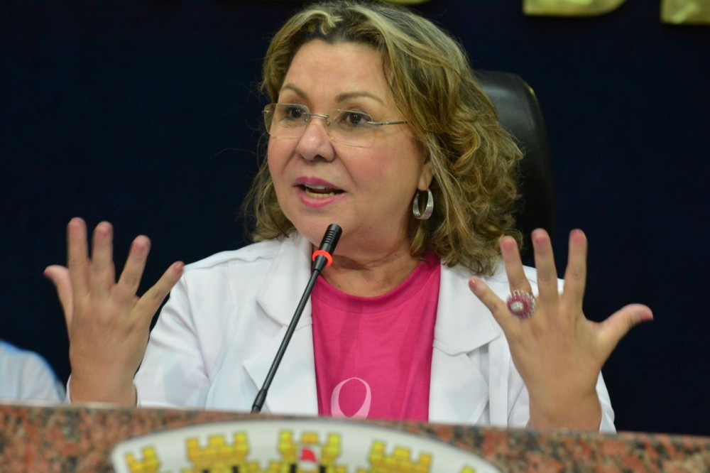 ESTOU DE ALTA! Deputada Federal Tereza Nelma faz questão de avisar aos  seus seguidores sobre sua saída do hospital