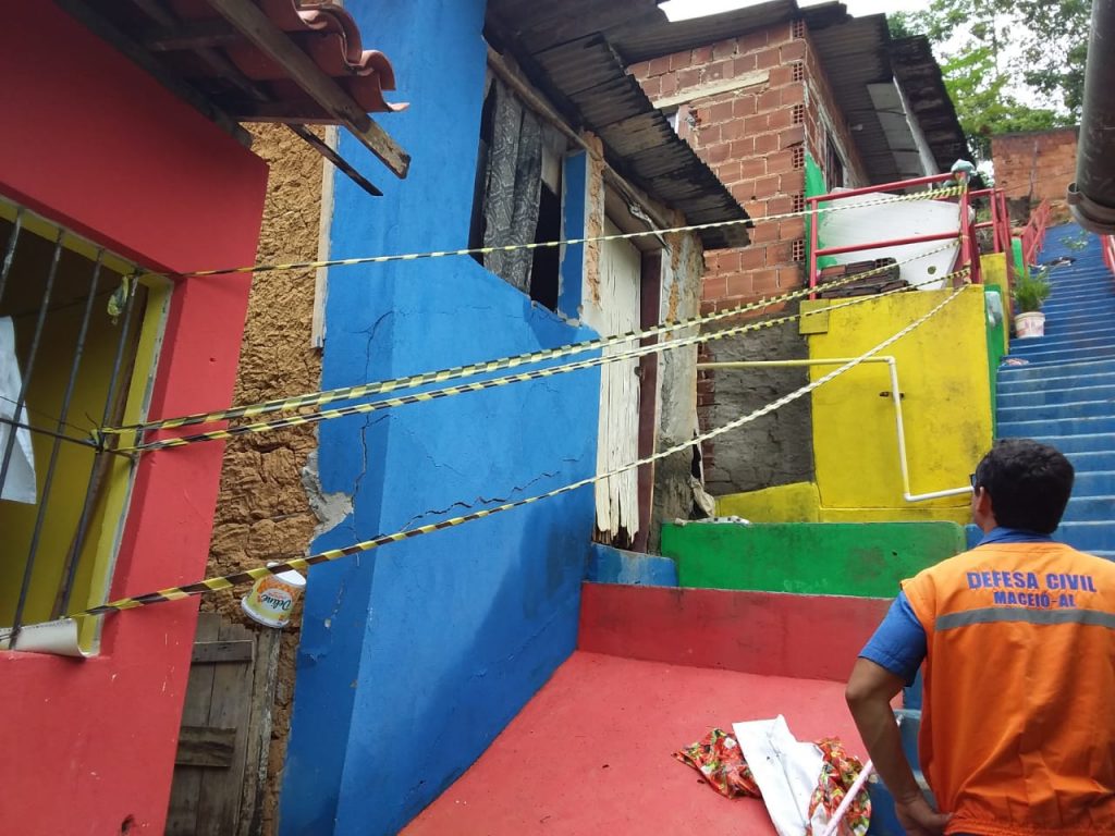 Defesa Civil está em alerta e monitora chuvas em Maceió