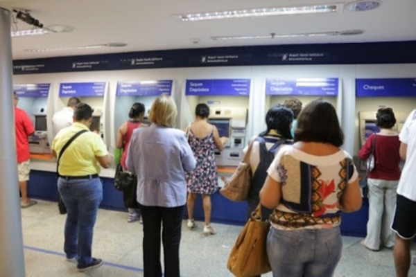 PAGAMENTO ANTECIPADO - Aposentados e pensionistas da 1ª faixa receberão décimo terceiro no dia 05 de abril