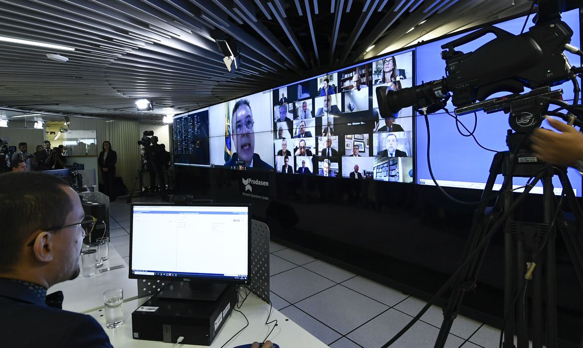 CORONAVÍRUS - Senado aprova decreto de calamidade pública em sessão virtual inédita