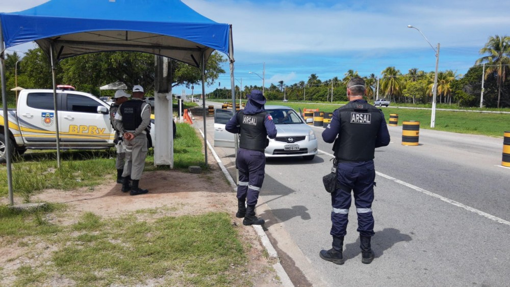 Transportes públicos intermunicipais estão suspensos por mais oito dias; até o dia 7