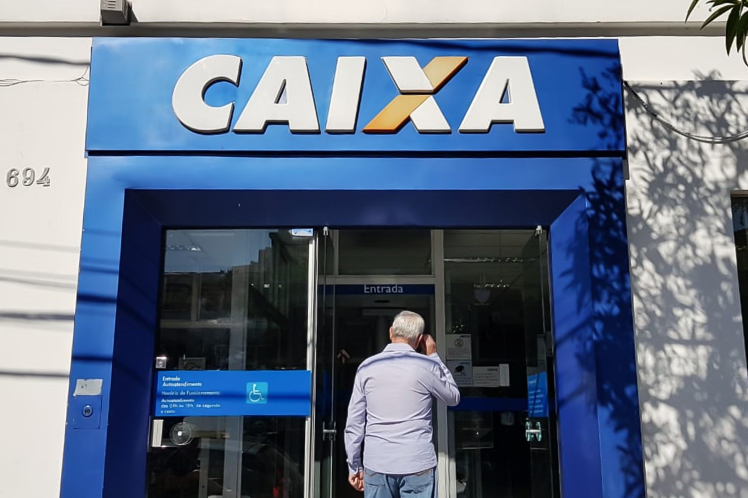 PODE PAGAR DEPOIS? Caixa Econômica reduz juros e autoriza uma “pausa” no pagamento de dívidas