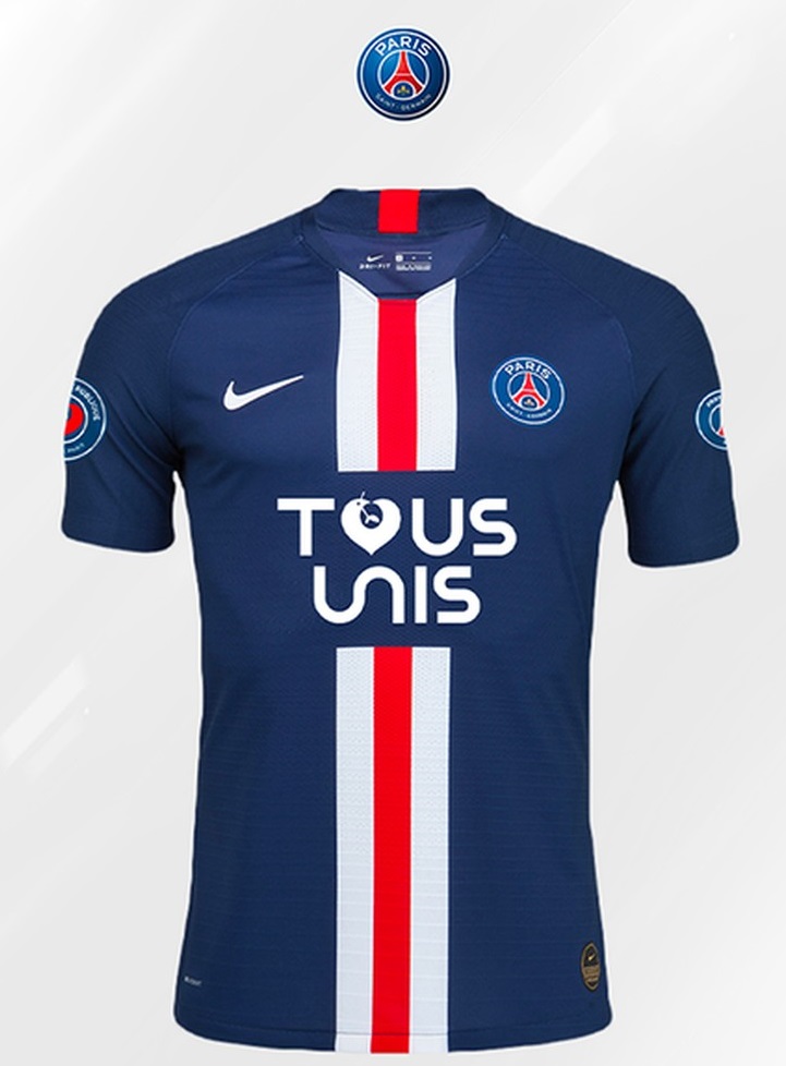 NÃO É SÓ FUTEBOL - PSG lança camisa em edição limitada para ajudar hospital na França