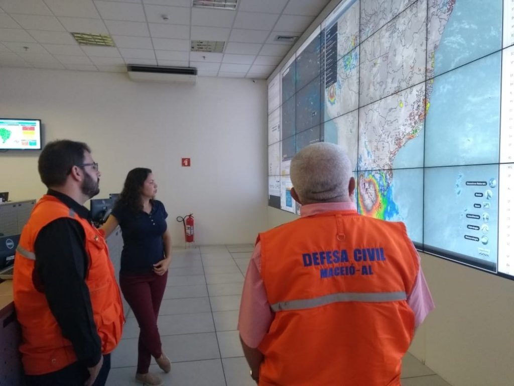 CHUVAS - Defesa Civil está em alerta