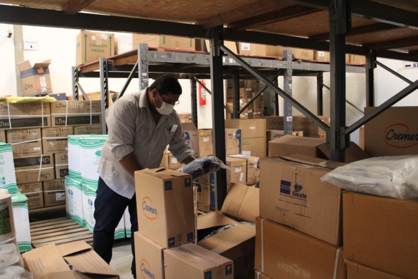 SAQUE? – Sesau requisita produtos hospitalares para enfrentar a Covid-19 e empresa de Collor distorce a informação