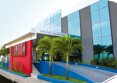 NO EXTERIOR - Revista americana destaca Santa Casa como 2º melhor hospital do NE