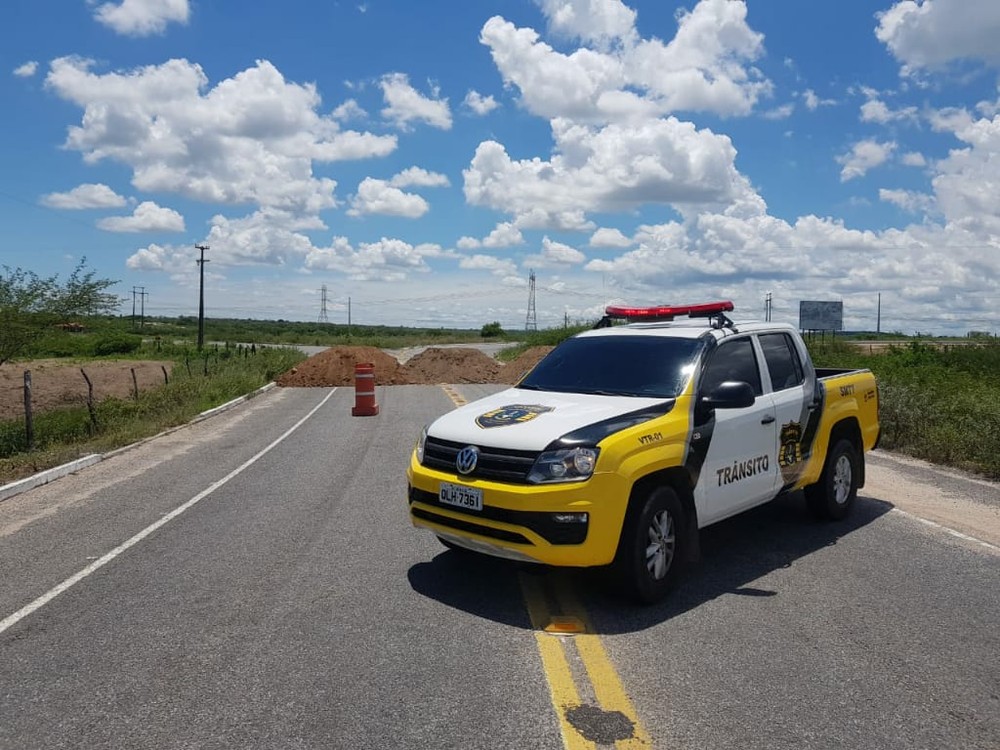 NINGUÉM ENTRA, NINGUÉM SAI! – Prefeituras de Alagoas bloqueiam acesso às cidades
