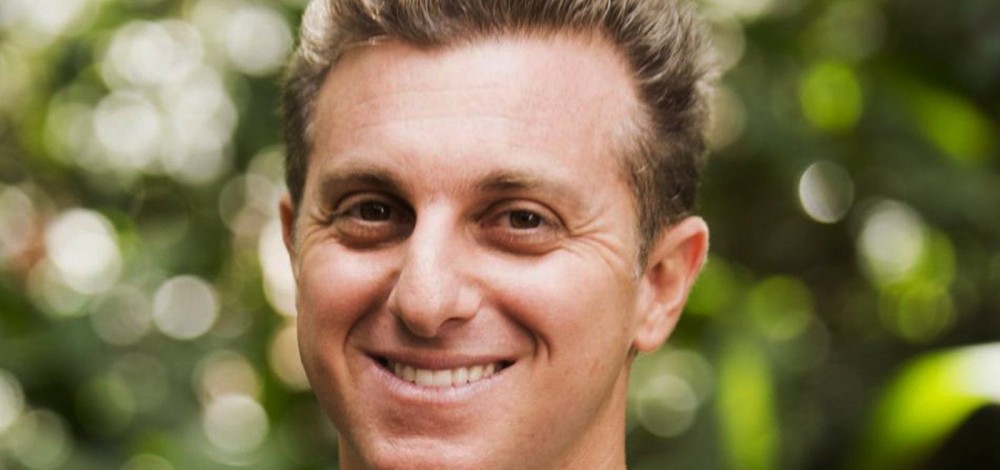 ADIVINHA QUEM VOLTOU? Luciano Huck volta para Alagoas para gravar especial de 20 anos do Caldeirão