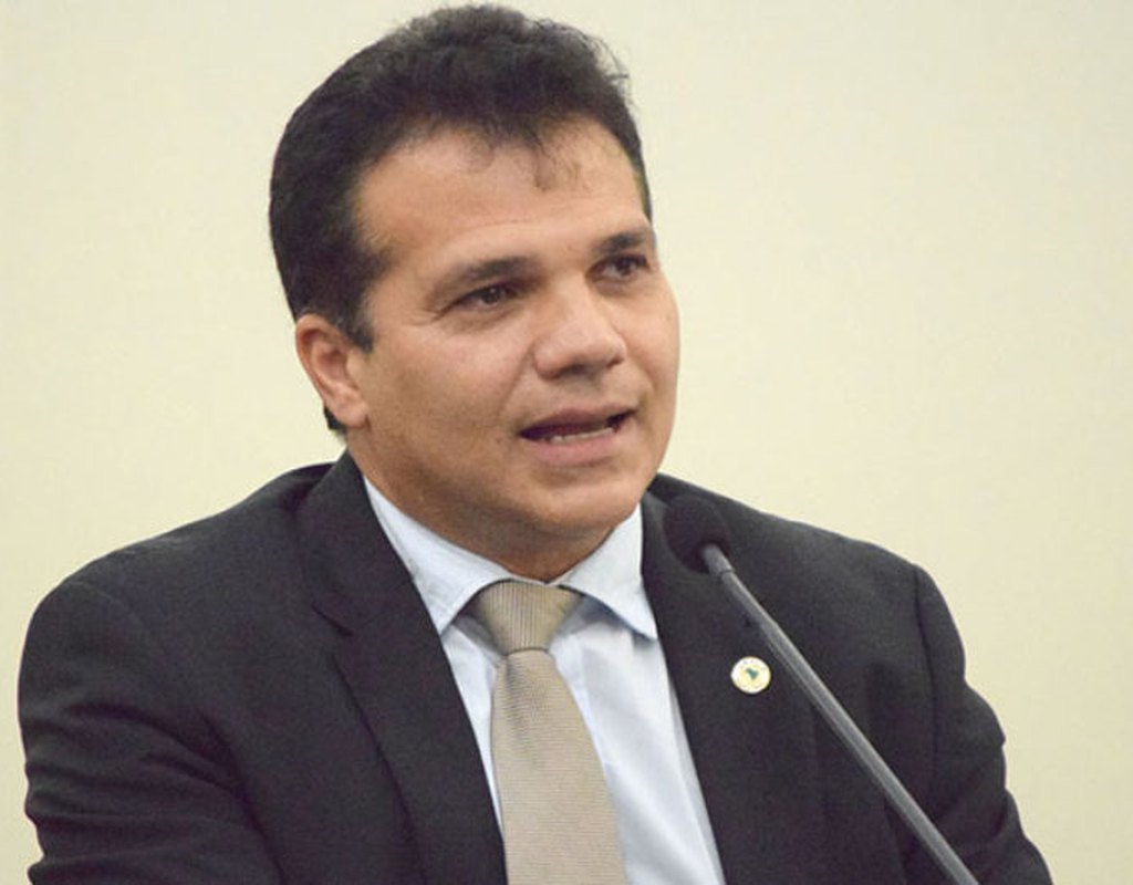 LUTA CONTRA O COVID-19! Ricardo Nezinho pede implantação, em Arapiraca, de estrutura para atender infectados com o coronavírus