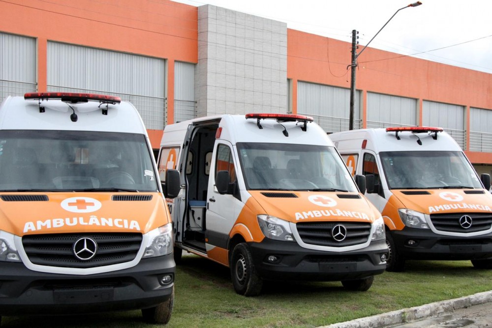 Rio Largo/AL reforça serviço de saúde investindo na compra de  três novas ambulâncias UTIs  
