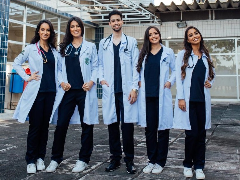 MAIS REFORÇOS - Ufal antecipa formatura de estudantes de Medicina