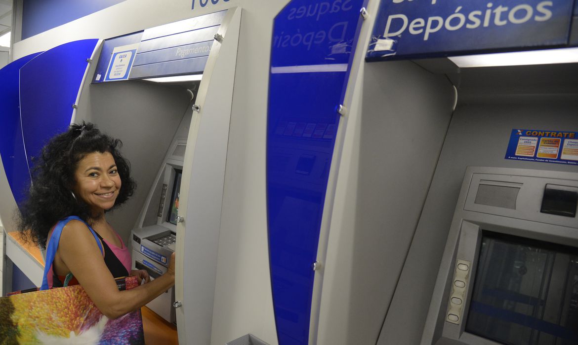 COMEÇA HOJE! Caixa paga hoje auxílio emergencial a 1,6 milhão de pessoas