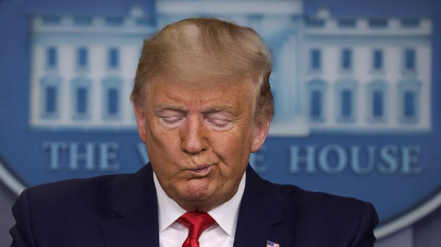 MAIS UM RECORDE QUEBRADO - EUA registram recorde mundial de mortos por Covid-19 em um dia