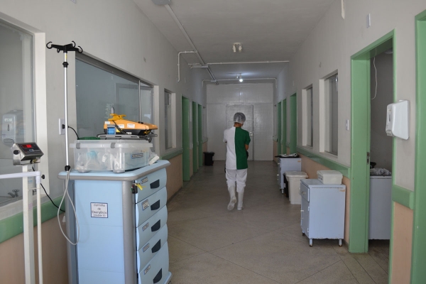 CUIDADOS DIFERENCIADOS - Helvio Auto passa a internar suspeitos de Covid-19 que tenham tuberculose e HIV/AIDS