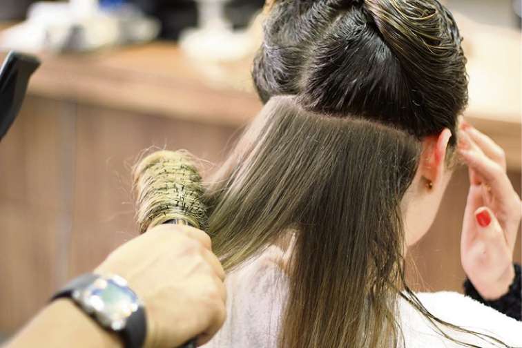 CORONAVÍRUS: salões de beleza e barbearias devem permanecer fechados durante decreto, reforça Governo de AL