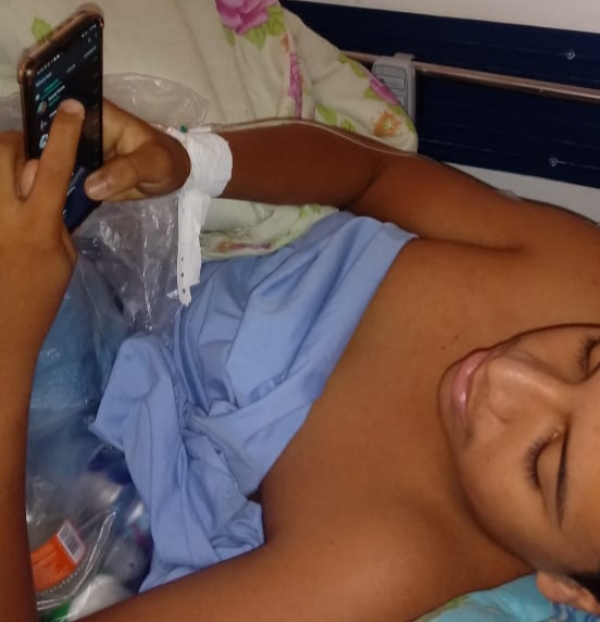 TECNOLOGIA E HUMANIZAÇÃO - Em Arapiaca, HE do Agreste adota visitas virtuais para familiares de pacientes que estejam lúcidos