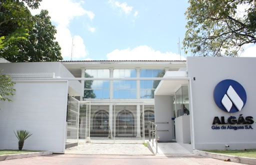 SOLIDARIEDADE - Algás produz 2.500 máscaras para doar à Saúde de Alagoas