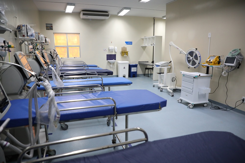 CONTRIBUIÇÃO DO TJAL - Hospital Universitário entrega 14 leitos de UTI exclusivos para tratamento da covid-19