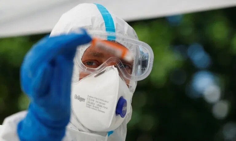 ALERTA! Mais de 50% dos adultos têm fator de risco para ter covid-19 grave