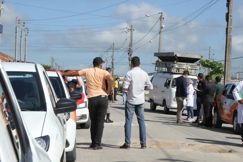 Ação conjunta fiscaliza cumprimento de decreto estadual no conjunto Barnabé Oiticica