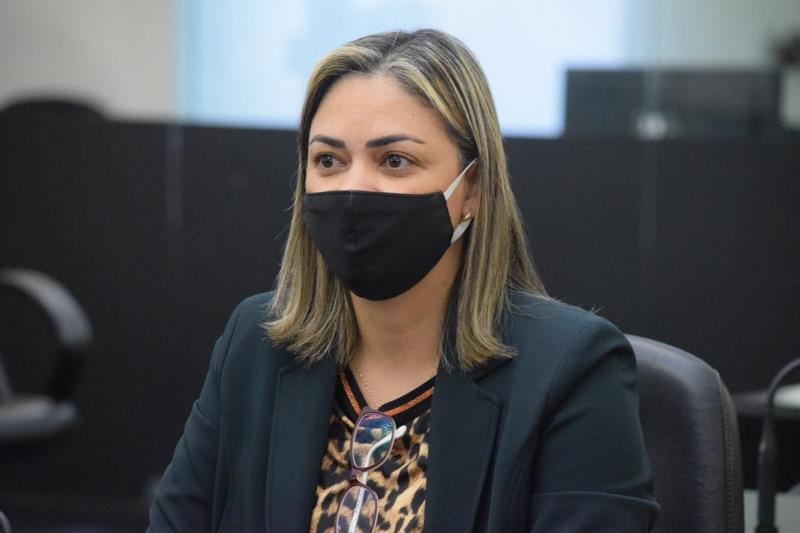 Deputada Flávia Cavalcante integra comissão das ações da Covid-19 na ALE