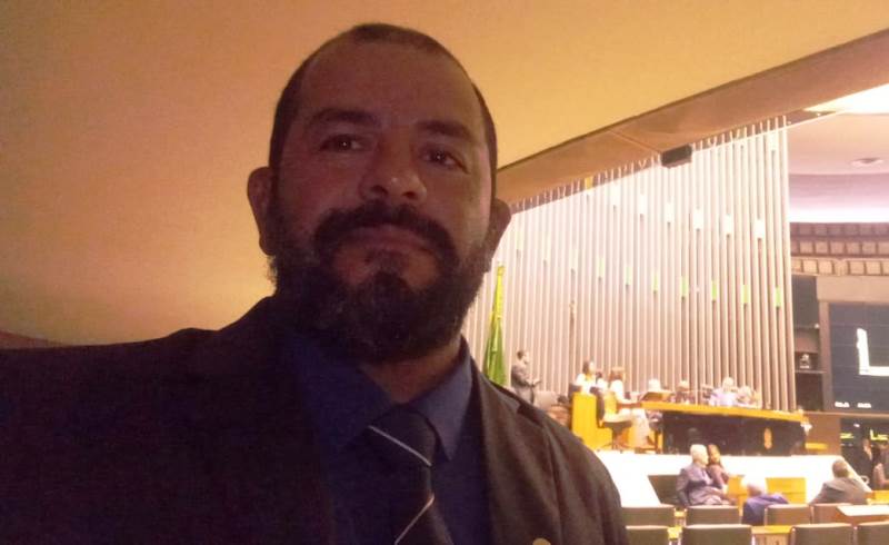 Revoltados Policiais Penais vão a Justiça impedir emenda do deputado Sílvio Camelo em AL