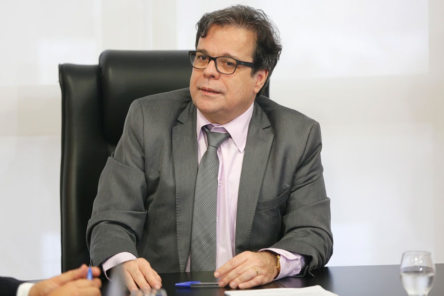 NO BANCO DOS RÉUS - Tutmés Airan vai ser julgado pelo STJ no dia 2 de setembro por xingar advogada